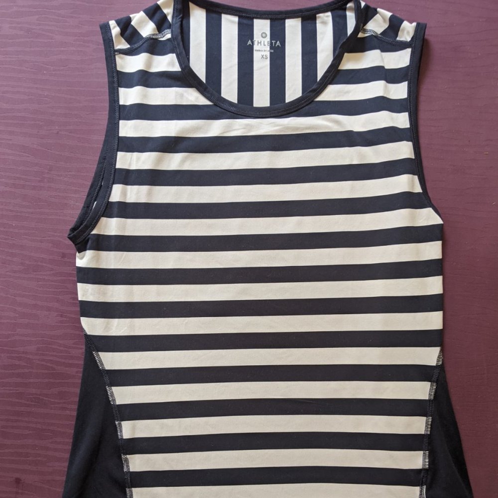 Athleta Work Out Top